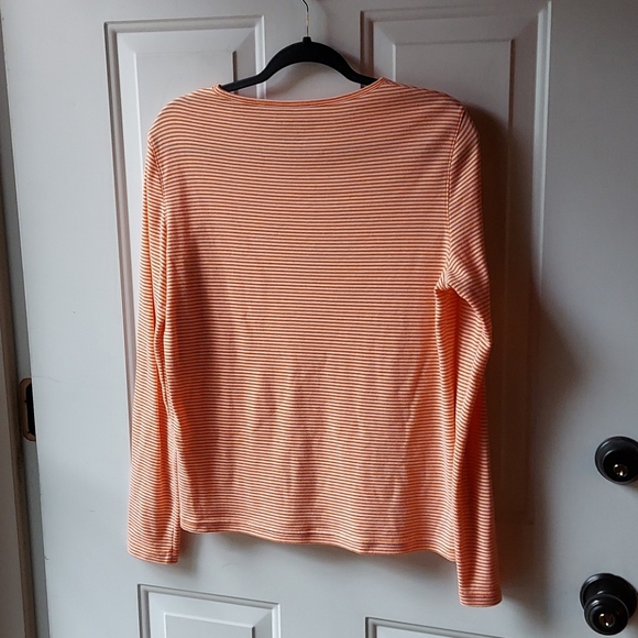 Women's Mountain Lake top - Picture 4 of 4